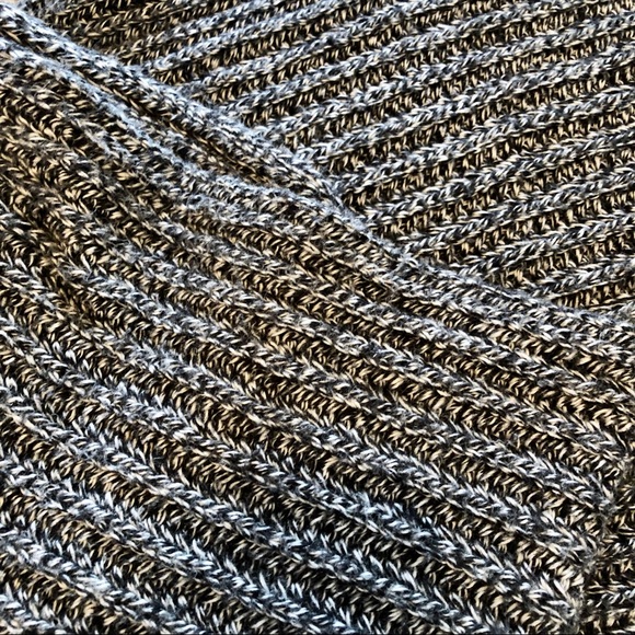 Madewell Softest Ribbed Circle Scarf - Picture 5 of 6